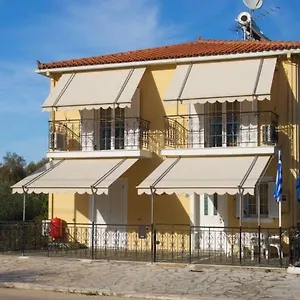 Dimitris , Karavomylos Grèce