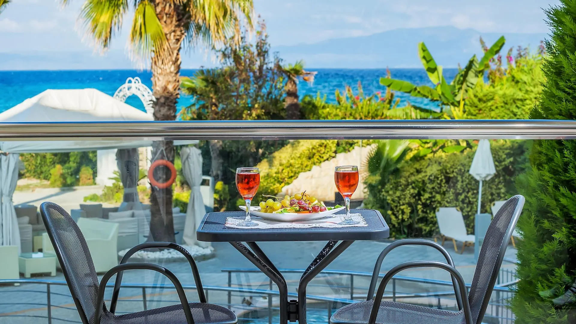 חניוטי Elinotel Apolamare Hotel